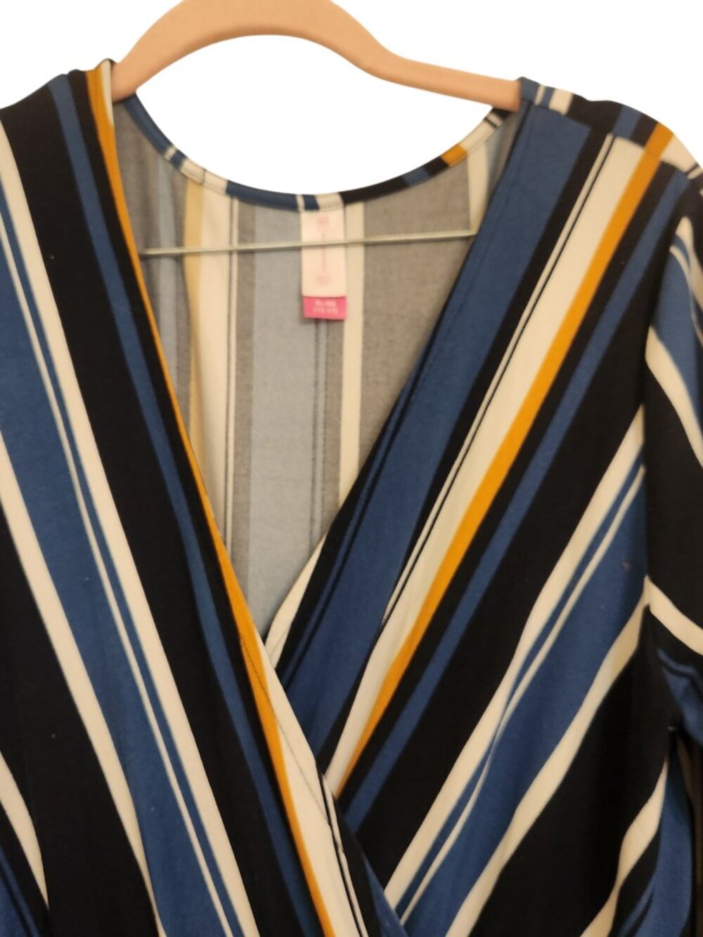 No Boundaries Cold Shoulder Striped Jumpsuit Size XL (15-17) - Picture 4 of 8
